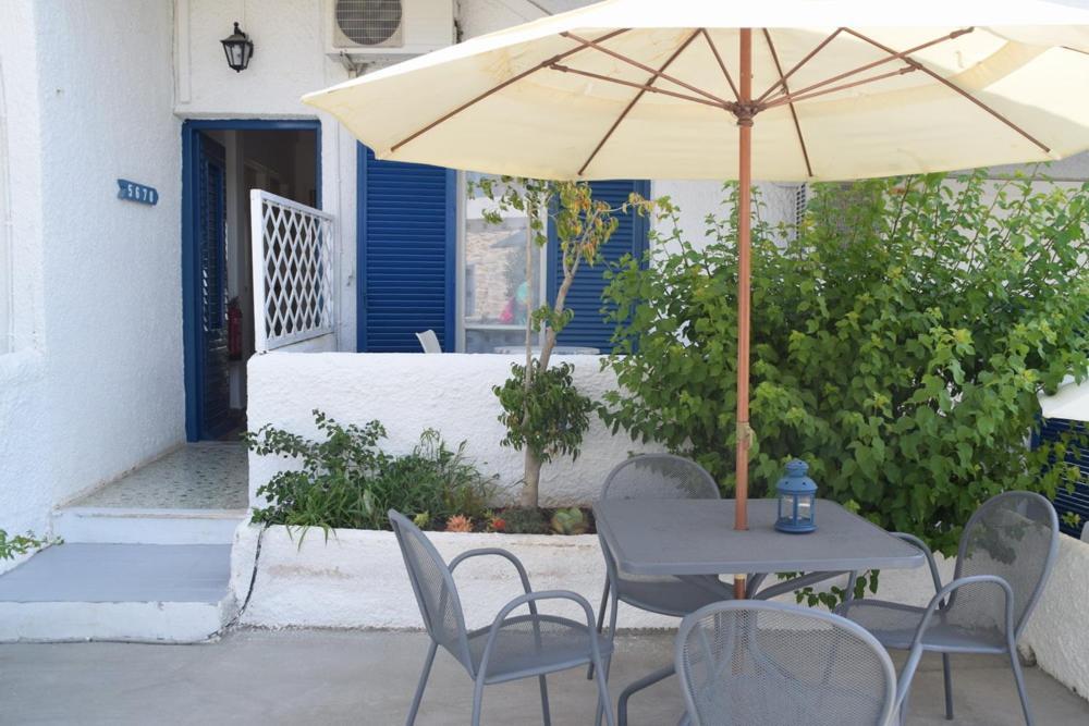 Attica Hotel Ephie Vathí エクステリア 写真