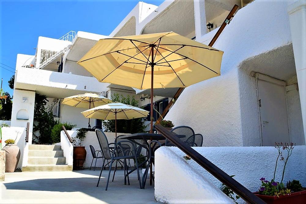 Attica Hotel Ephie Vathí エクステリア 写真
