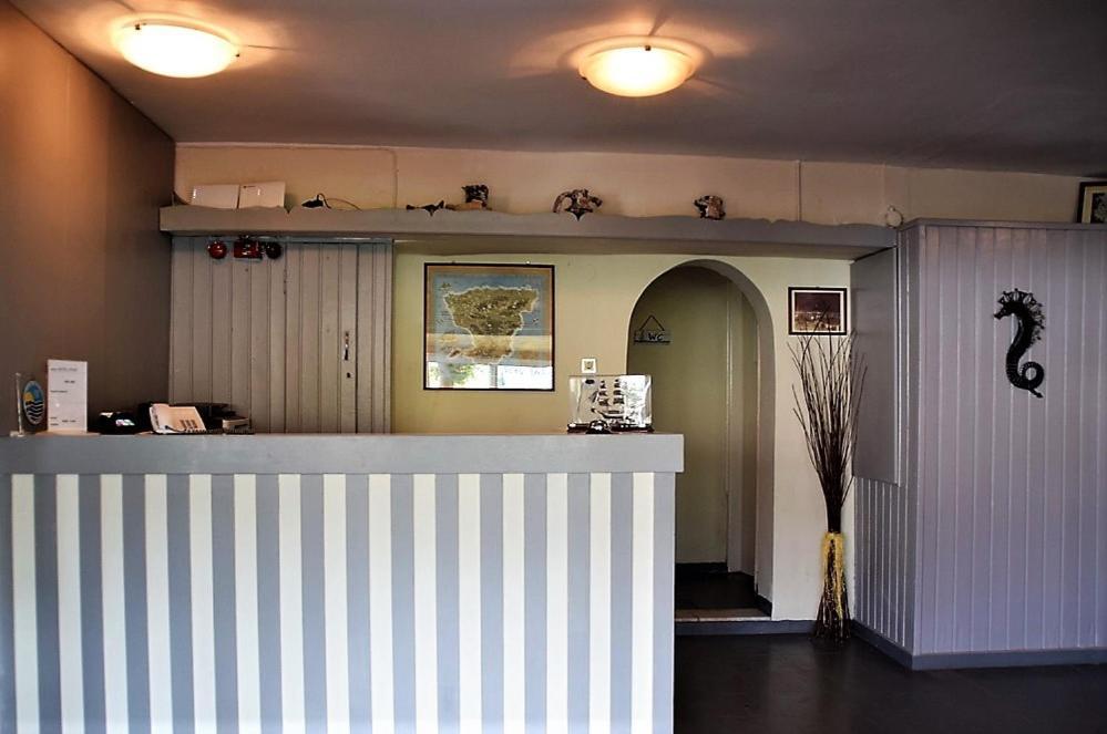 Attica Hotel Ephie Vathí エクステリア 写真